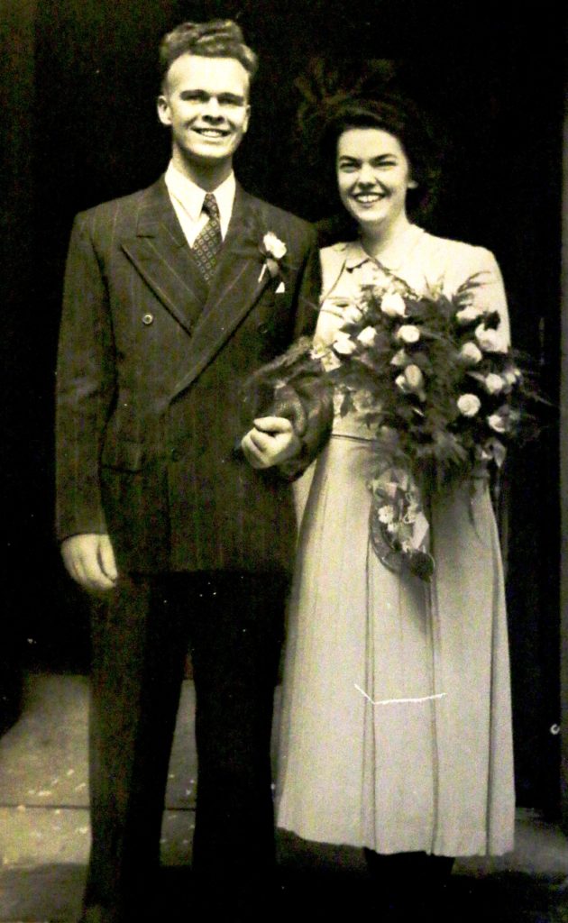 Barry and Enid Reeves on their wedding day in 1950, aged 22